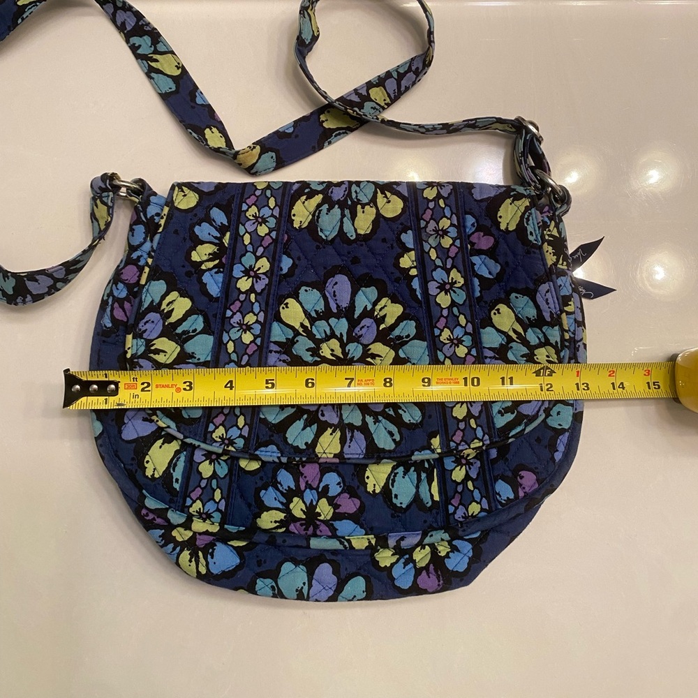 Vera Bradley Crossbody Bags - Picture 2 of 9